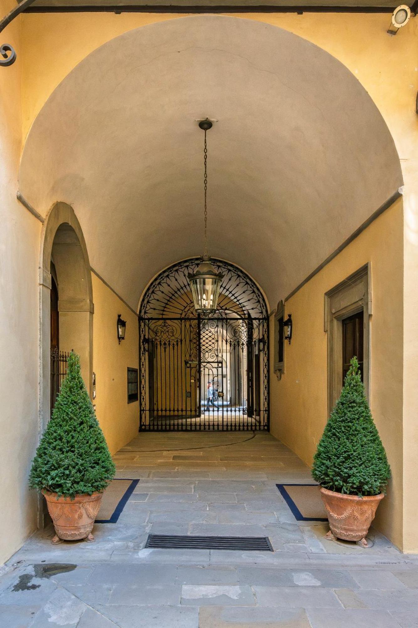 Apartment Borgo Albizi Penthouse - 360 Terrace View Florence