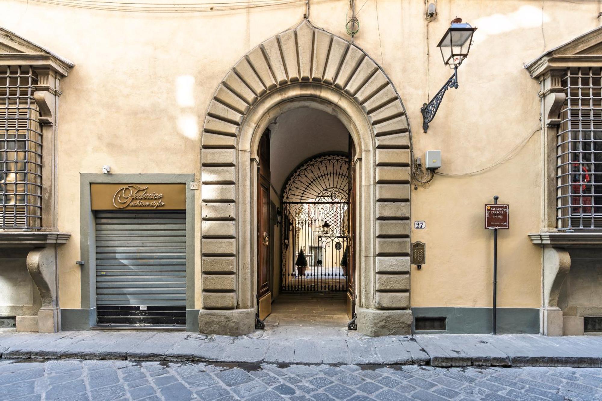 Borgo Albizi Penthouse - 360 Terrace View Apartment